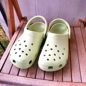 Crocs Classic Unisex NWT Celery Green Sz Women's 8 Men 6